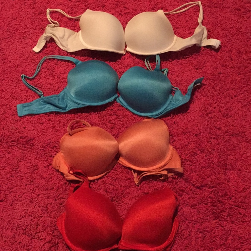 Victorias secret bras 34D